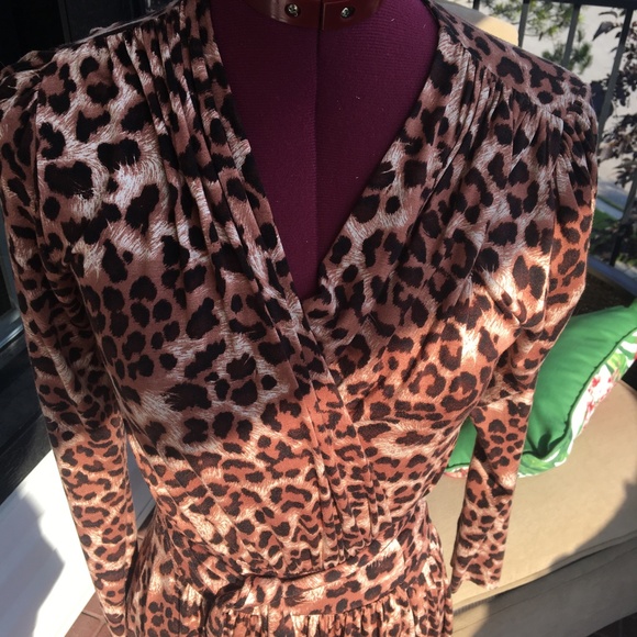 EUC Rachel Pally Leopard Wrap Dress - Size M - Picture 4 of 7
